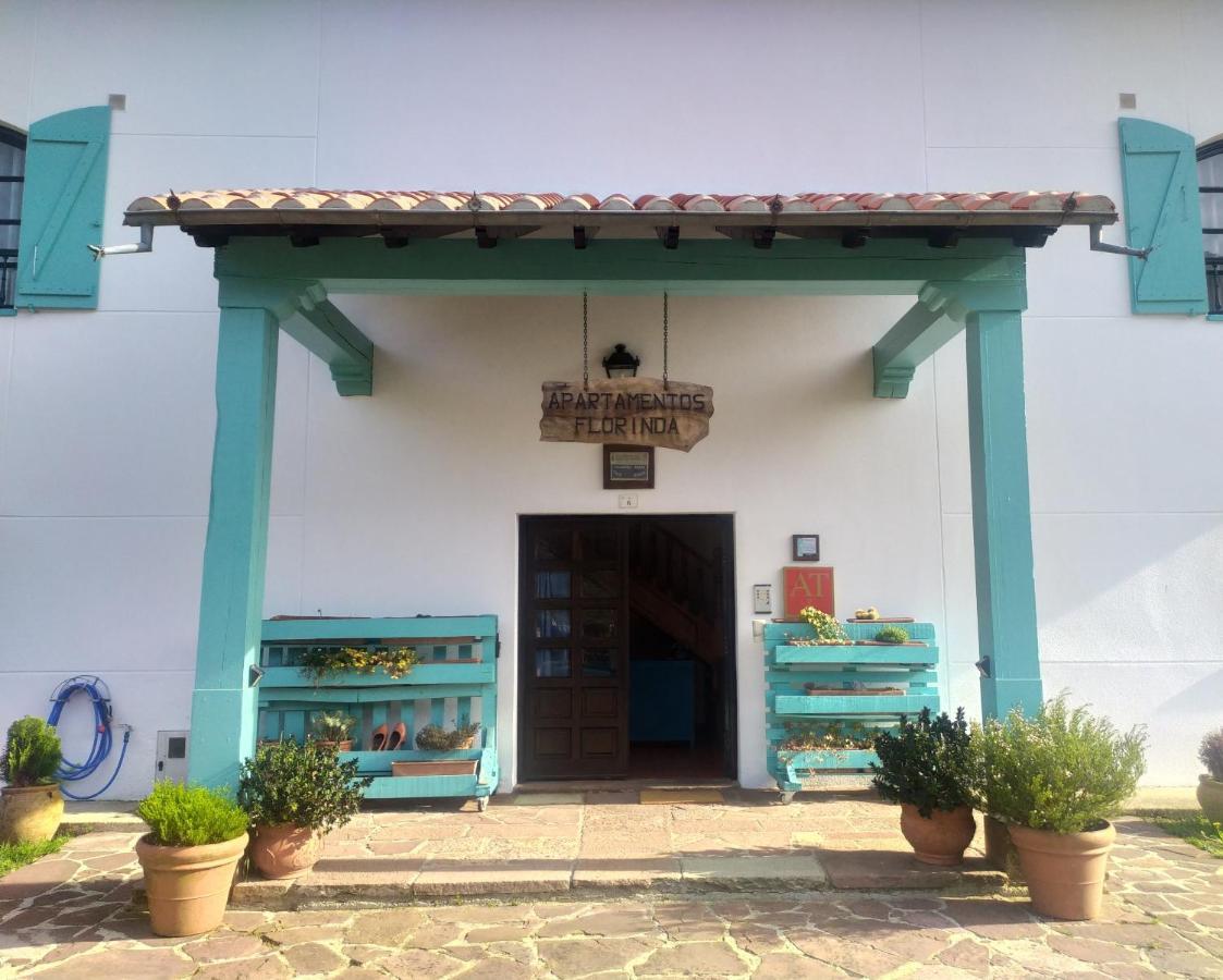 Apartamentos Florinda Ucieda Exterior foto